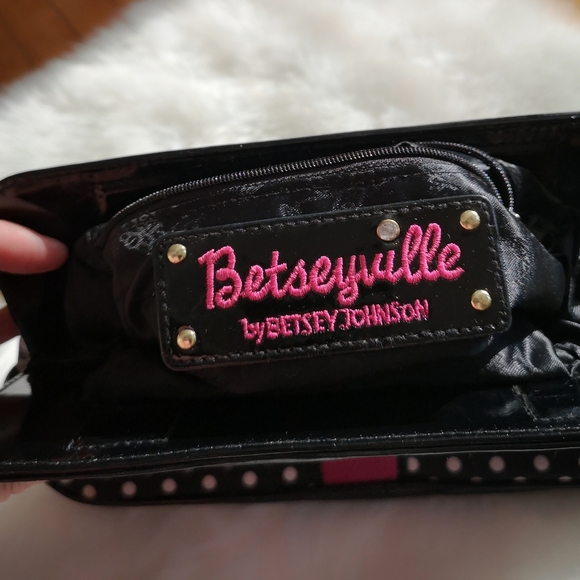 Betsey Johnson Clutch - Picture 2 of 3